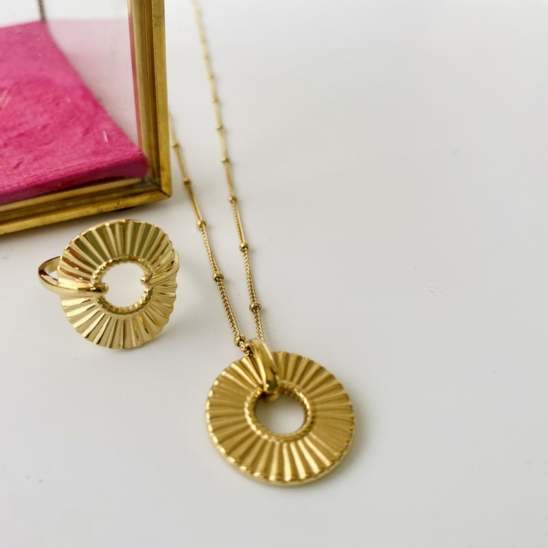 Collar HARI dorado - Imagen 3