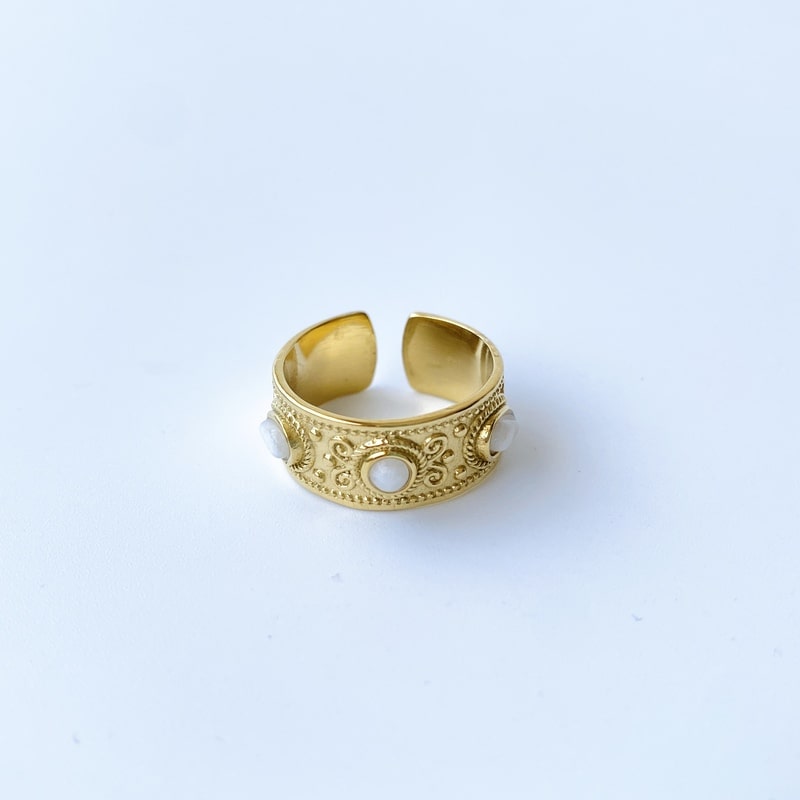 Anillo LETICIA dorado piedra blanca