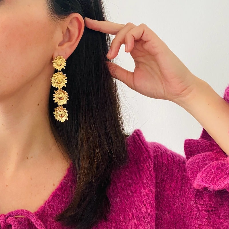 Pendientes largos FLORES dorados